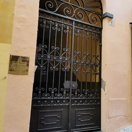 Petronilla House 008055-lt-1202 شقة *
