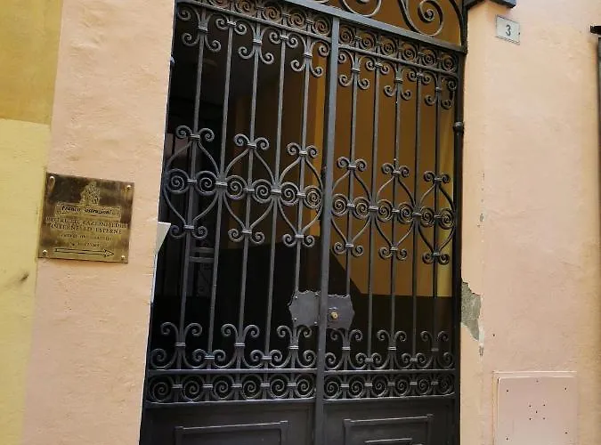 Petronilla House 008055-lt-1202 شقة *